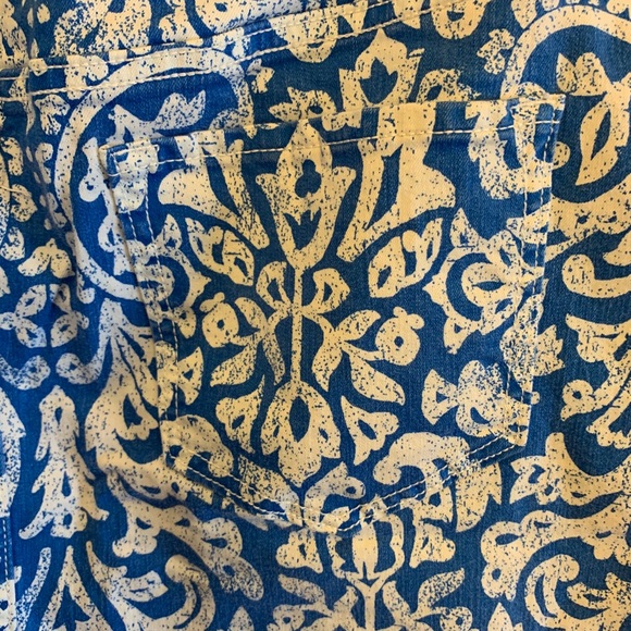 Old Navy Blue print skirt, 16 - Picture 6 of 6